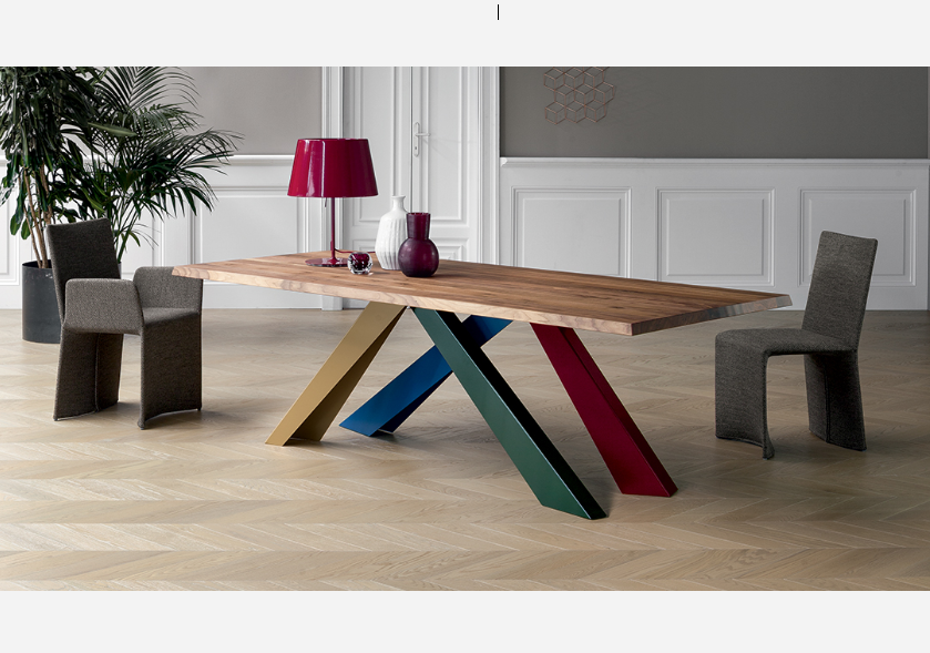 dizajnový stôl